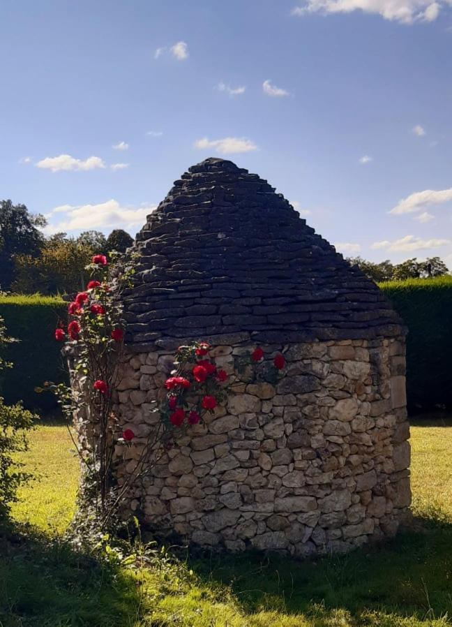 Gites Le Clos De Lamie Avec 2 Piscines Privees Fossemagne Eksteriør billede